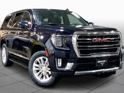 Used 2021 GMC Yukon SLT w/ SLT Premium Package image 3