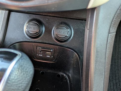 Used 2015 Hyundai Santa Fe Sport image 22