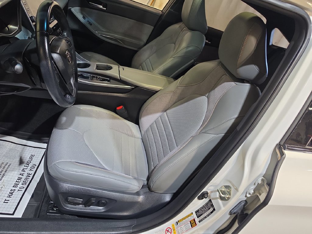 Used 2019 Toyota Avalon XSE w/ All Weather Liner Package FWD image 13