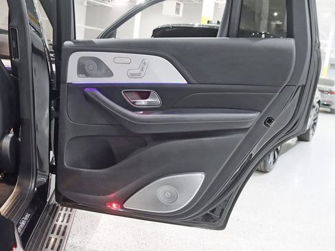 Used 2021 Mercedes-Benz GLS 580 4MATIC image 43