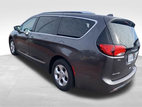 Used 2017 Chrysler Pacifica Touring-L Plus w/ Advanced Safetytec Group image 18
