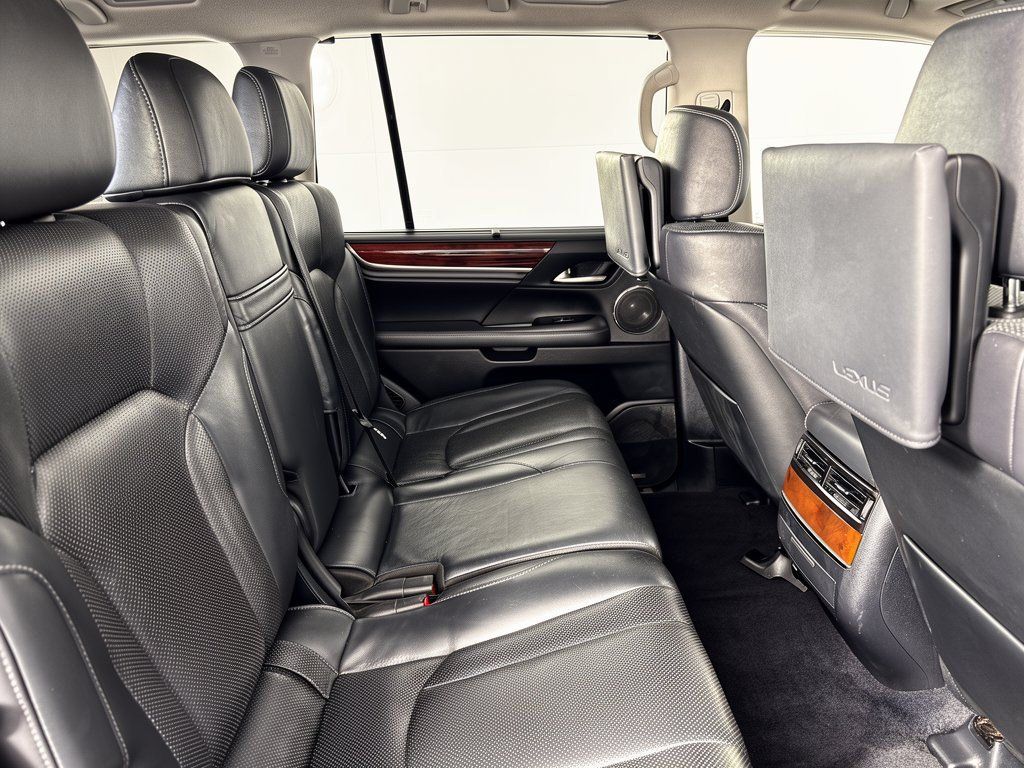 Used 2018 Lexus LX 570 4WD w/ Luxury Package image 29