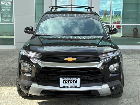 Used 2023 Chevrolet TrailBlazer LT w/ Convenience Package image 2
