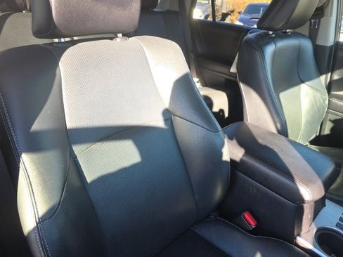 Used 2016 Toyota 4Runner Limited image 11