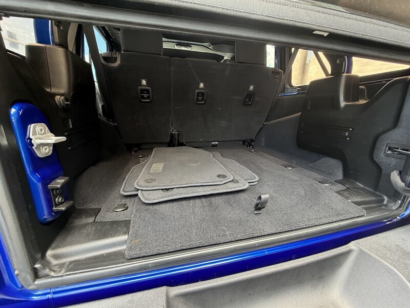 Used 2018 Jeep Wrangler Unlimited Sport S AWD/4WD image 14