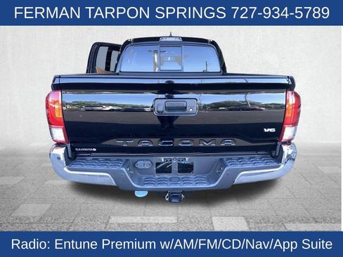 Used 2017 Toyota Tacoma SR5 w/ Tow Package RWD image 8