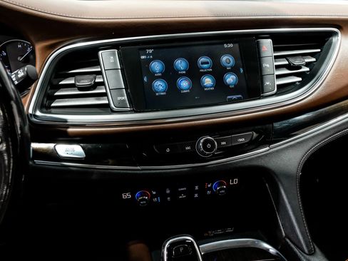 Used 2018 Buick Enclave Avenir w/ Avenir Technology Package image 31