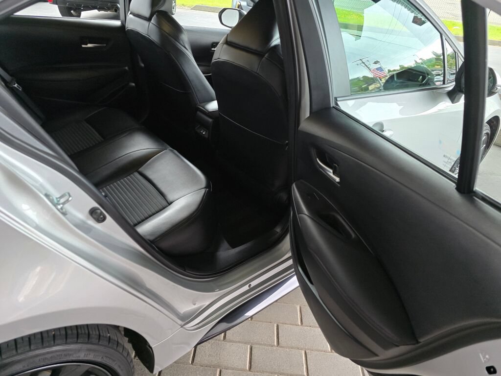 Used 2024 Toyota Corolla XSE FWD image 13