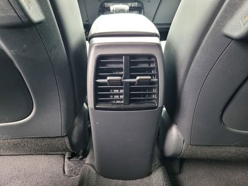 Used 2023 Kia Niro SX image 15