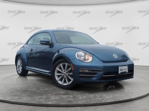Used 2017 Volkswagen Beetle 1.8T SE FWD image 2