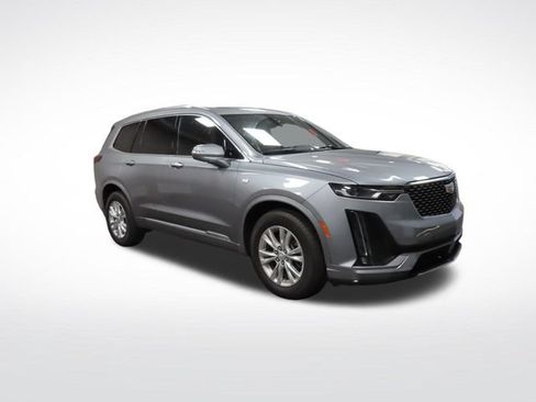 Certified 2024 Cadillac XT6 Luxury FWD image 7