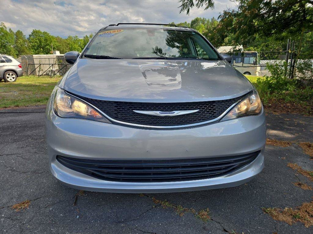 Used 2020 Chrysler Voyager Lxi FWD image 33