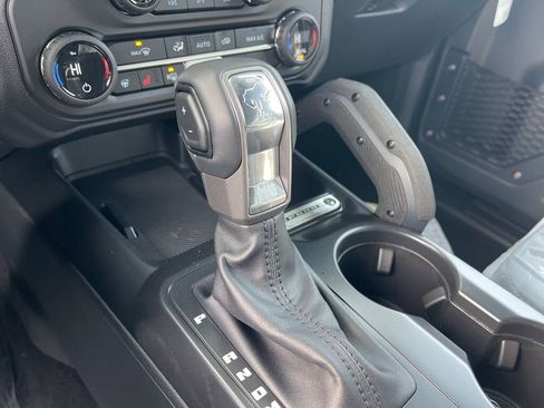 New 2025 Ford Bronco Outer Banks w/ Sasquatch Package AWD/4WD image 10