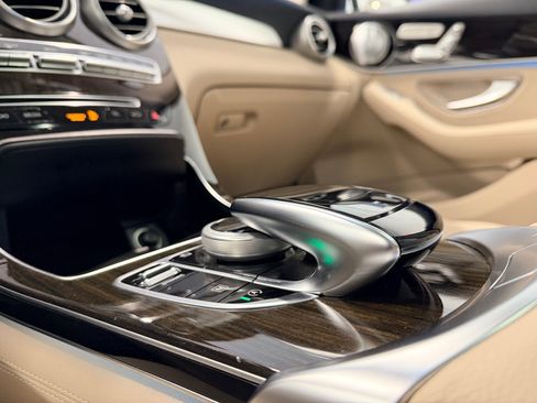 Used 2017 Mercedes-Benz GLC 300 image 40