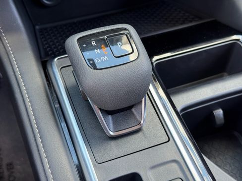 Used 2023 Nissan Pathfinder SV FWD image 27