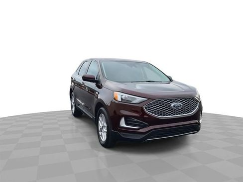 Used 2024 Ford Edge SEL image 2