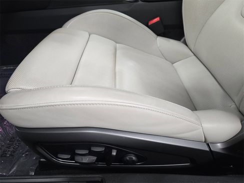 Used 2022 Porsche 911 Turbo S image 23