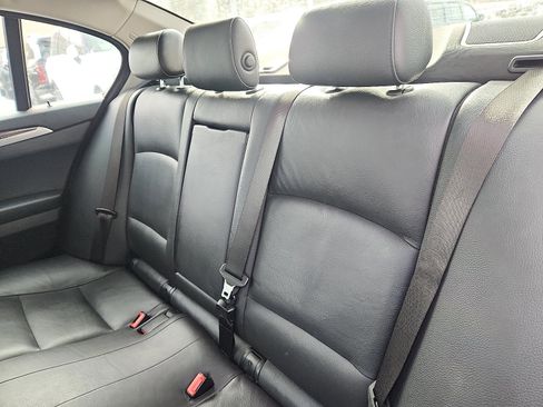Used 2013 BMW 528i xDrive Sedan image 27