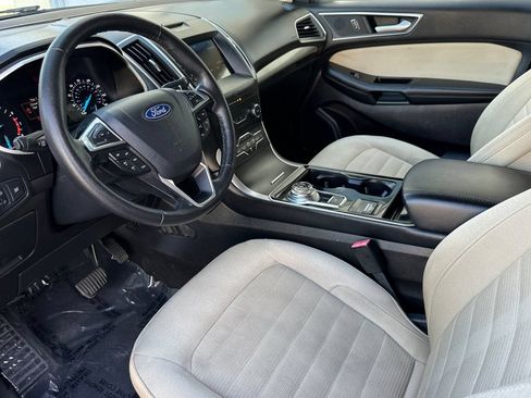 Used 2019 Ford Edge SEL AWD/4WD image 10