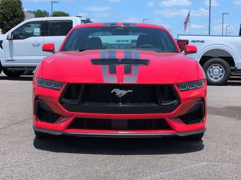 Used 2025 Ford Mustang GT Premium w/ GT Performance Package RWD image 3