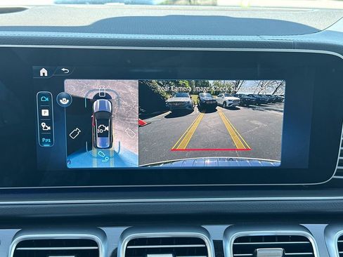 New 2026 Mercedes-Benz GLS 450 4MATIC image 32