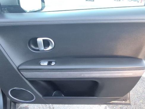 Used 2024 Hyundai Ioniq 5 Limited image 16