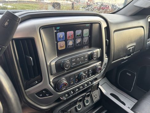Used 2017 GMC Sierra 2500 SLT w/ Driver Alert Package image 8