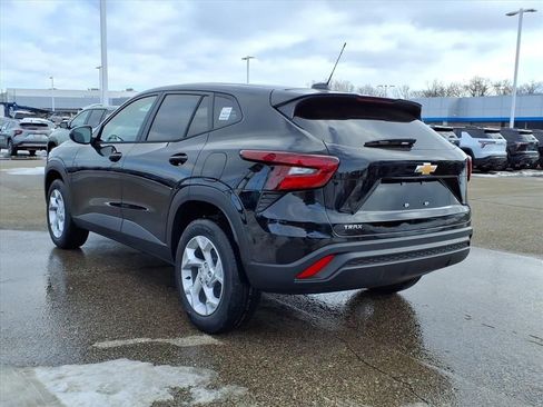 New 2026 Chevrolet Trax LS w/ LS Convenience Package image 12