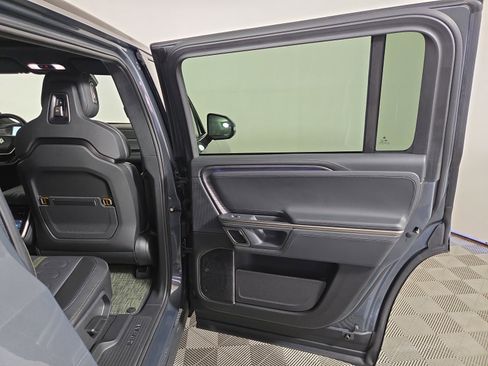 Used 2024 Rivian R1S Adventure image 19