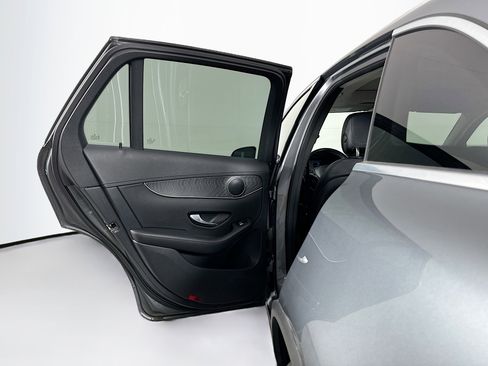 Used 2016 Mercedes-Benz GLC 300 4MATIC image 27