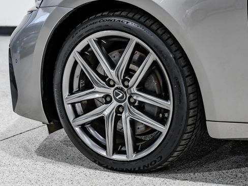 Used 2019 Lexus IS 300 RWD image 57