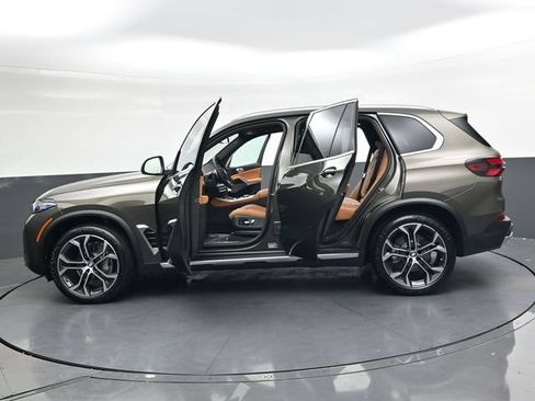 New 2026 BMW X5 sDrive40i RWD image 37