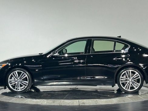 Used 2015 INFINITI Q50 AWD w/ Technology Package image 6