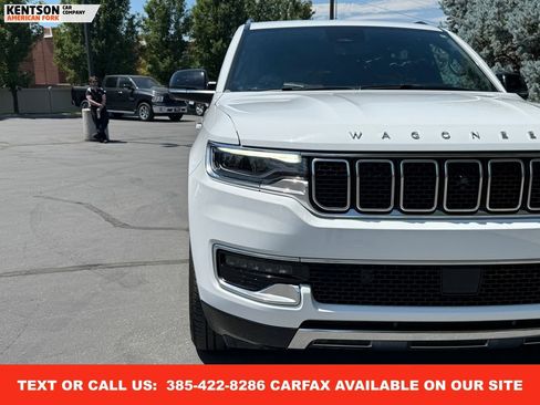Used 2025 Jeep Wagoneer L Series III image 13