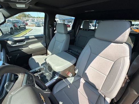 New 2026 Chevrolet Silverado 1500 LTZ w/ LTZ Premium Package AWD/4WD image 14