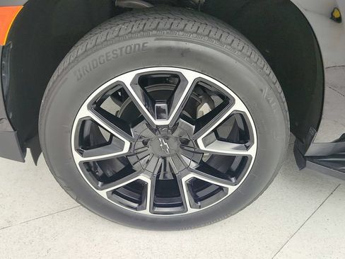 Used 2024 Chevrolet Tahoe RST w/ Luxury Package RWD image 29