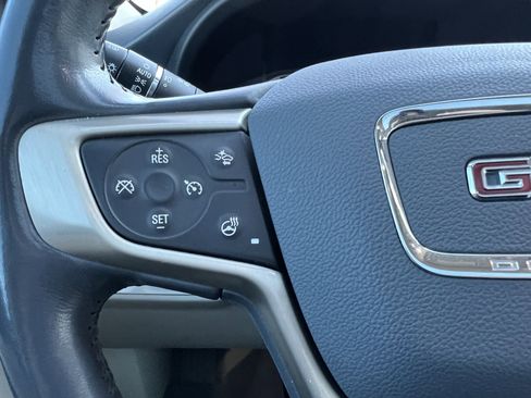 Used 2021 GMC Acadia Denali w/ Denali Technology Package image 19