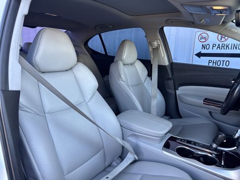 Used 2016 Acura TLX w/ Technology Package image 31