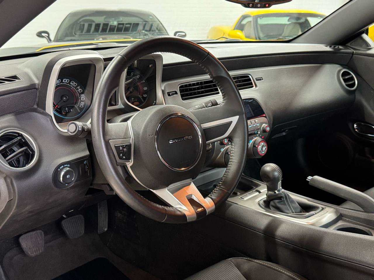 Used 2010 Chevrolet Camaro SS RWD image 28
