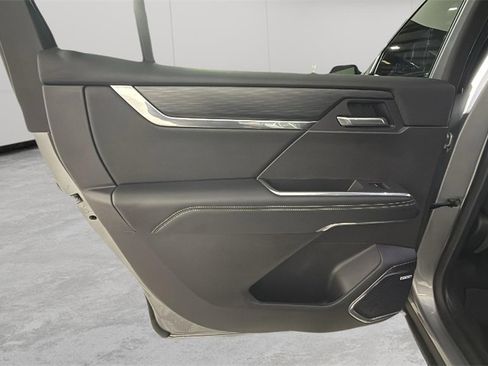 Certified 2025 GMC Acadia Elevation image 31