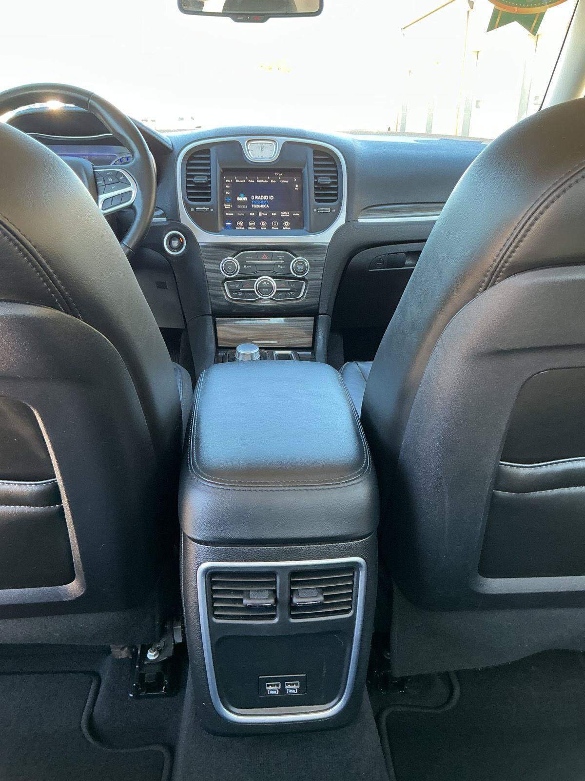 Used 2022 Chrysler 300 Touring L RWD image 20
