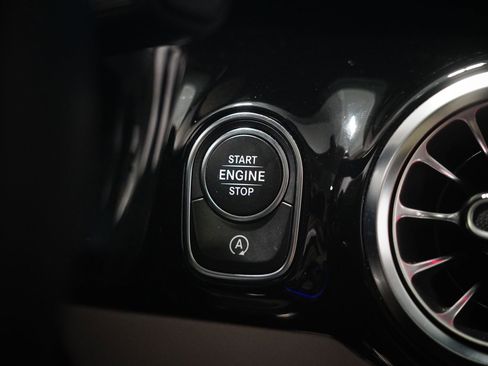 Certified 2023 Mercedes-Benz GLA 250 4MATIC image 22