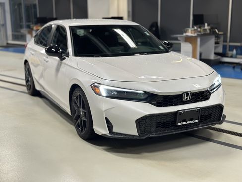 New 2025 Honda Civic Sport image 3