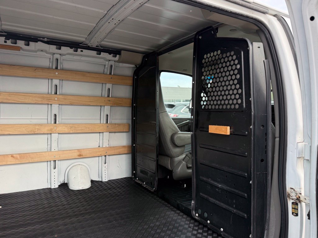 Used 2019 GMC Savana 2500 w/ Driver Convenience Package RWD image 25