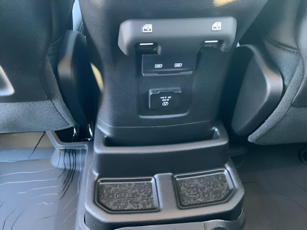 New 2026 Jeep Wrangler Unlimited Sahara AWD/4WD image 19
