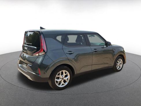 Used 2025 Kia Soul LX w/ LX Technology Package image 16