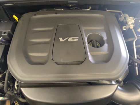 Used 2017 Jeep Grand Cherokee Limited RWD image 30