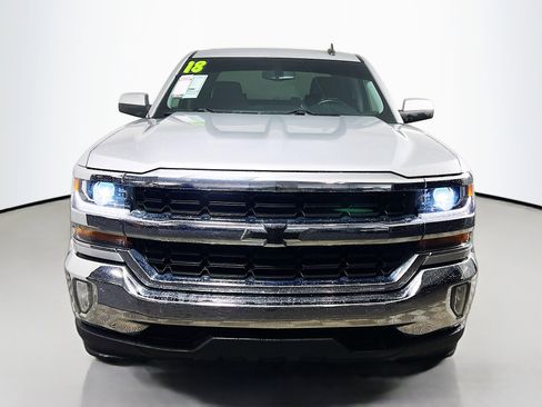 Used 2018 Chevrolet Silverado 1500 LT w/ All Star Edition image 11