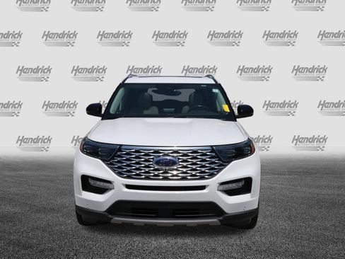 Used 2020 Ford Explorer Platinum w/ Premium Technology Package AWD/4WD image 3