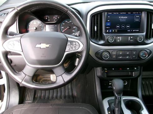 Used 2022 Chevrolet Colorado LT w/ Fleet Safety Package RWD image 11